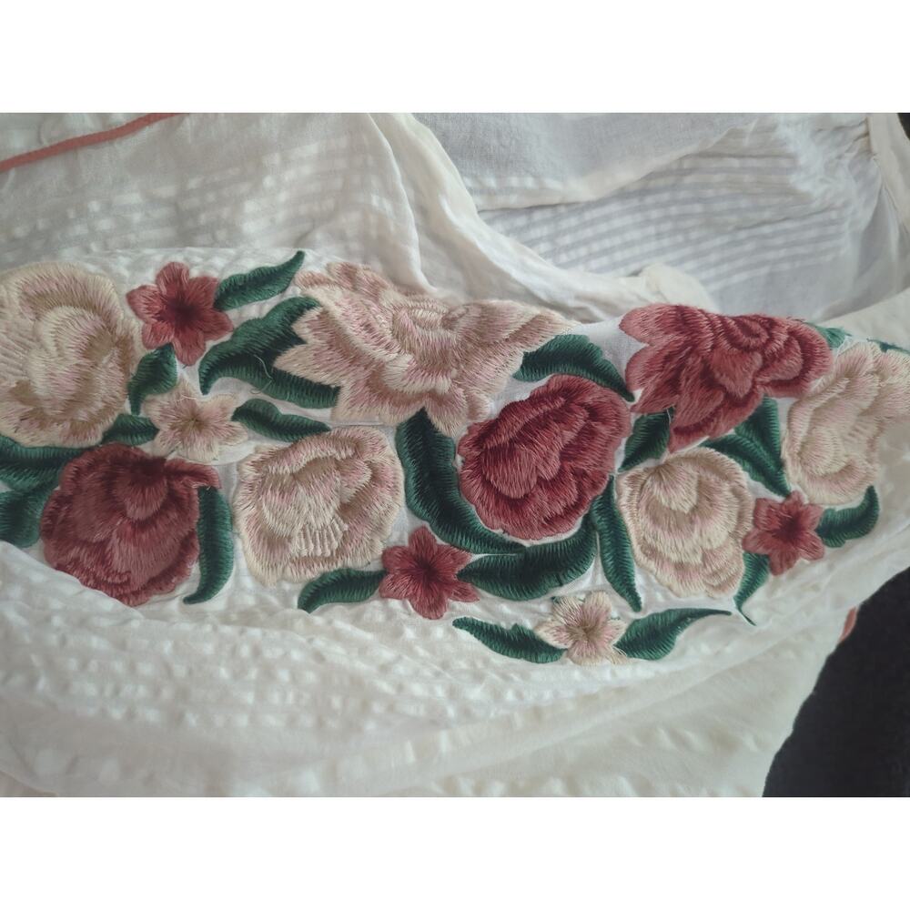 Roller Rabbit Embroidered Floral Boho Top - Picture 8 of 8